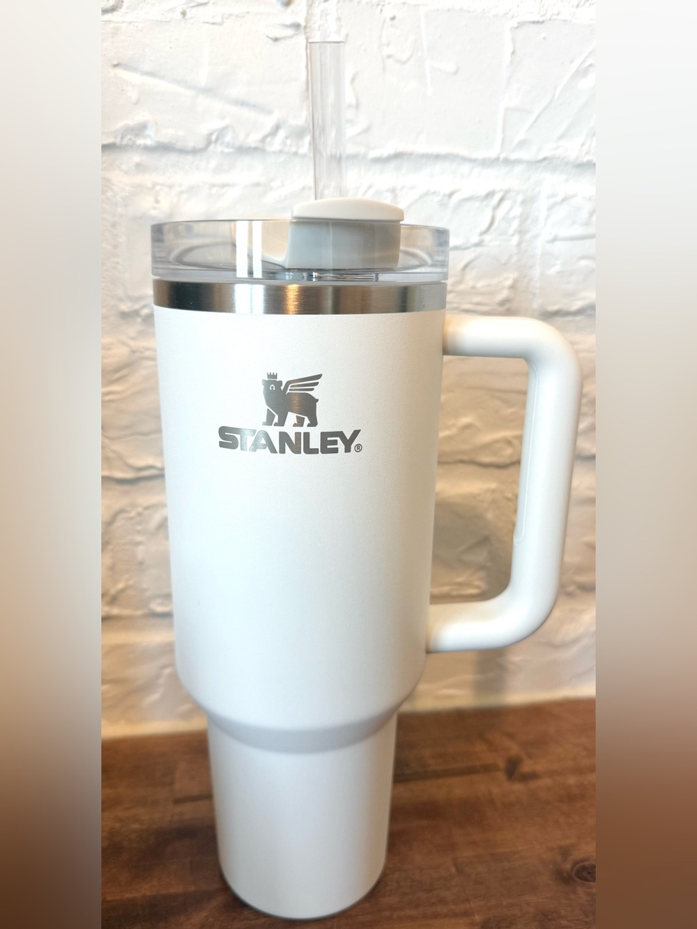 Stanley 40 oz Quencher H2.0 FlowState Tumbler White Cream Handle Cup